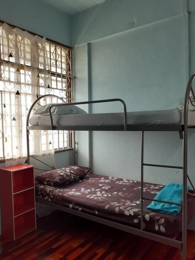 Homestay Idaman Tun Hussein - Harga Untuk 1 Rumah ,1 Bilik ,1 Bilik Air 4 Single Bed - Not Sharing Perai Exterior foto