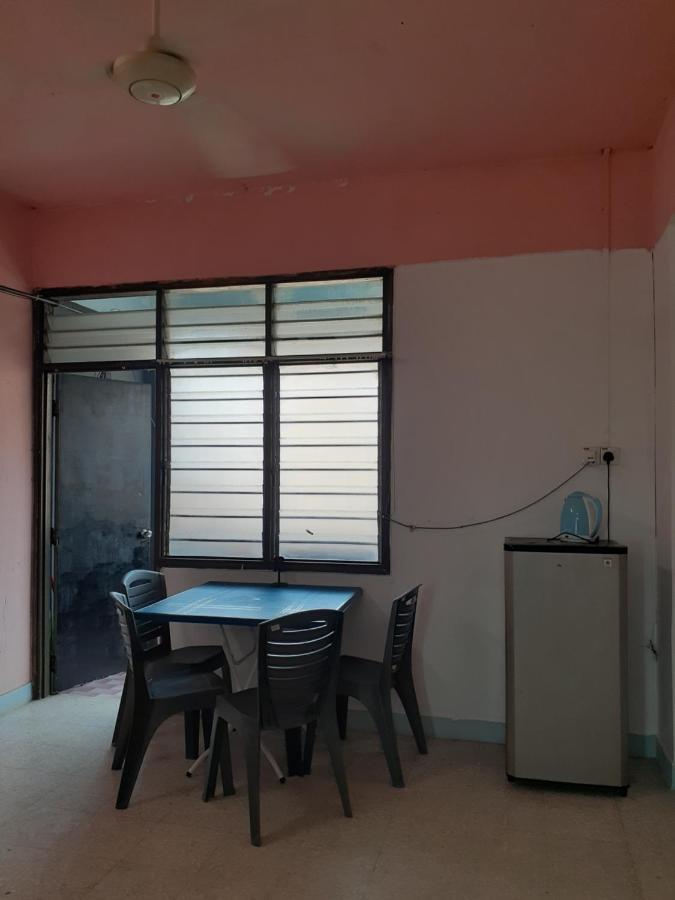 Homestay Idaman Tun Hussein - Harga Untuk 1 Rumah ,1 Bilik ,1 Bilik Air 4 Single Bed - Not Sharing Perai Exterior foto